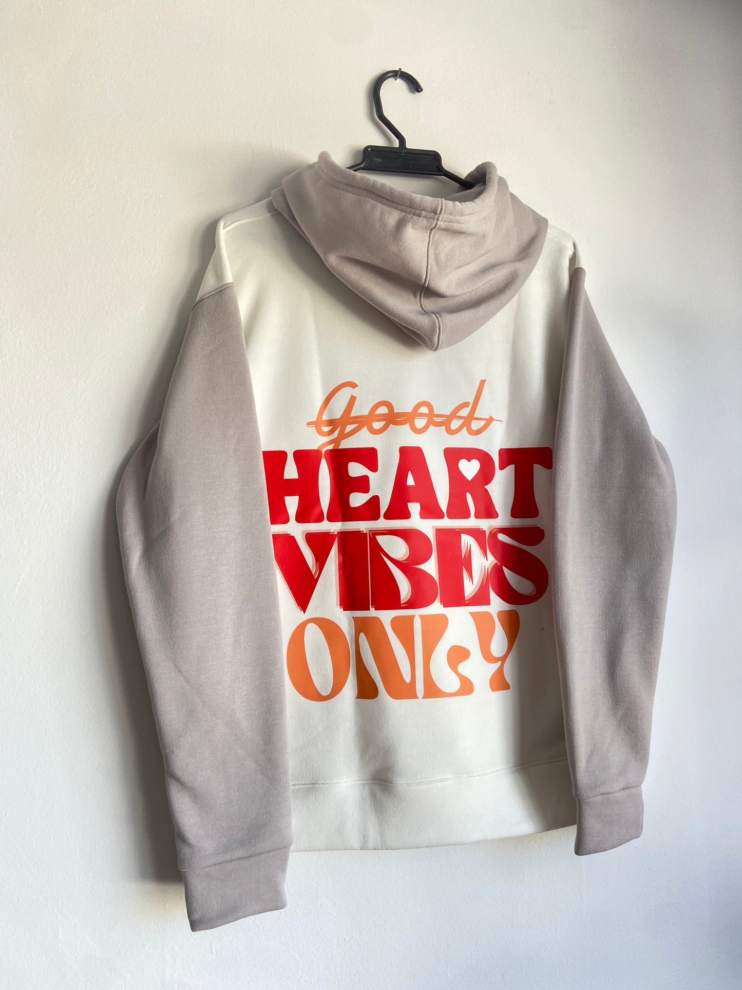 Hoodie Hearts Vibes Only
