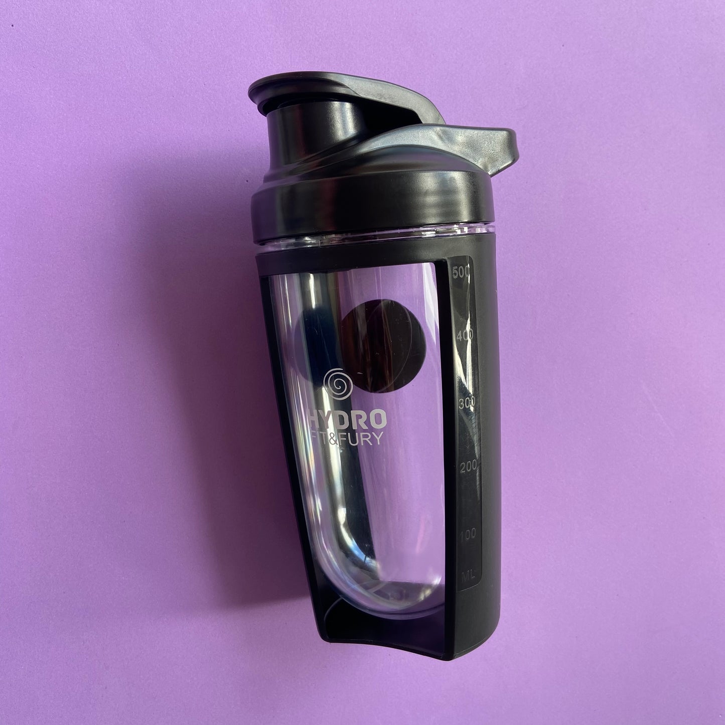 Shaker curvo | Vaso mezclador para suplementos | edición negro