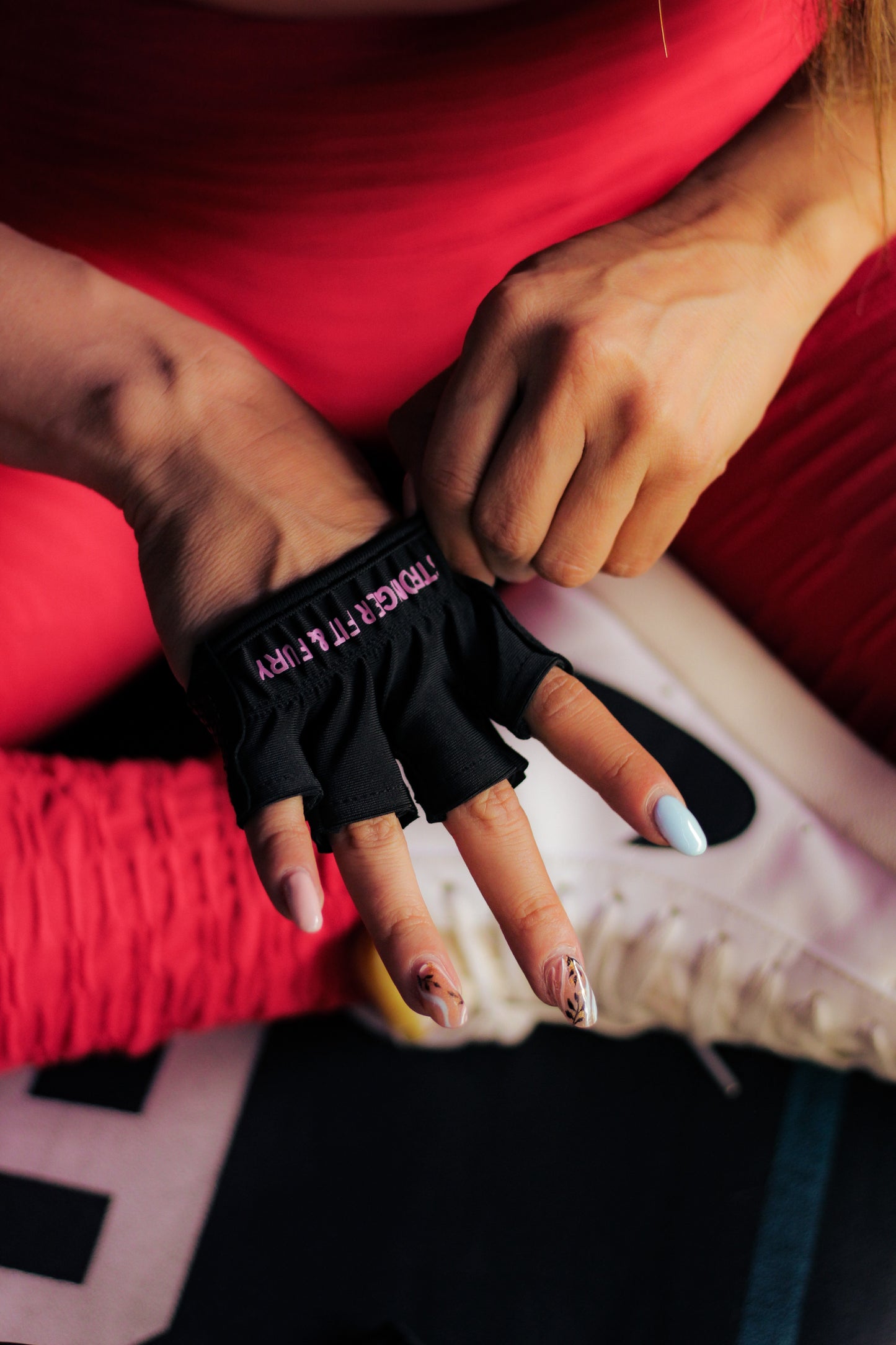 Guantes cortos para entrenar gym| guantes calleras| Performance negros
