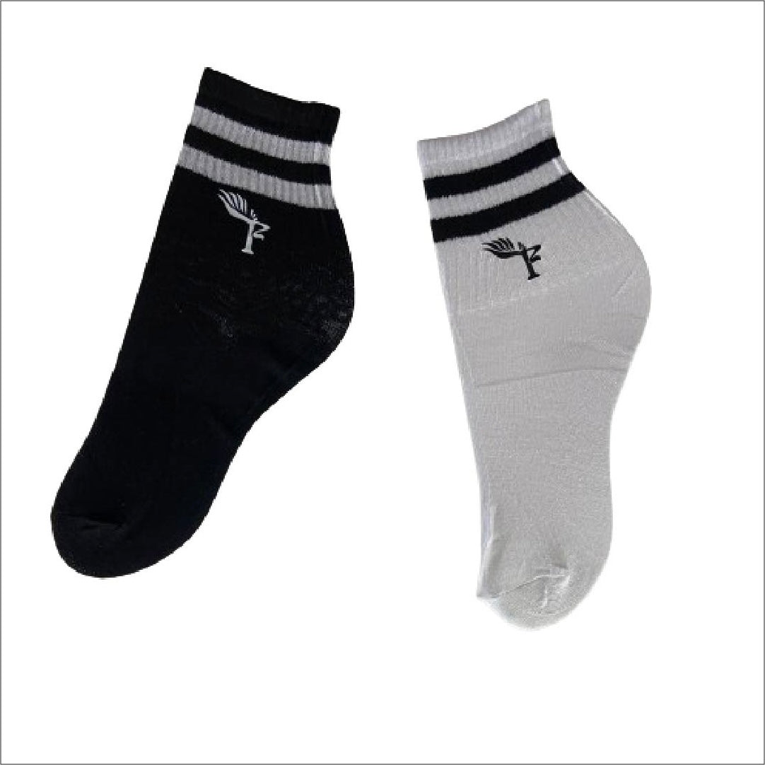 Medias cortas para entrenar negro y blanco gimnasio outfit fitness