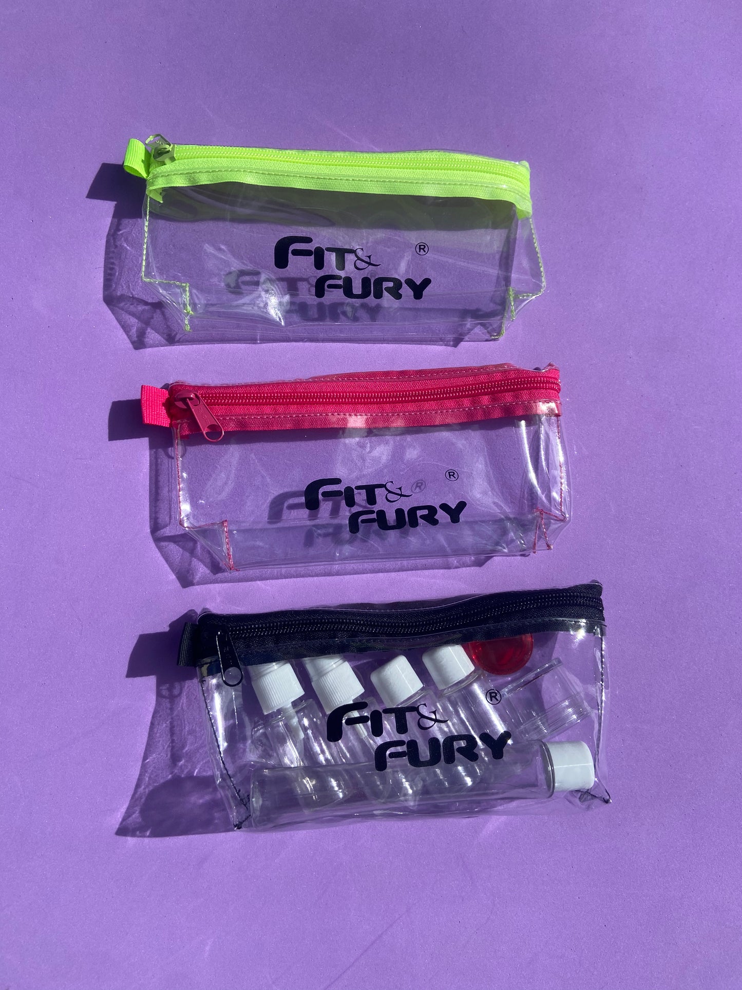 Cartera con kit de aseo viajero | compacto e impermeable