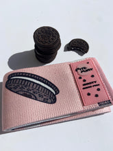 Cargar imagen en el visor de la galería, Premium Booty Band Pro Cookie Lovers / Edición Sweet Life/ Resistencia fuerte
